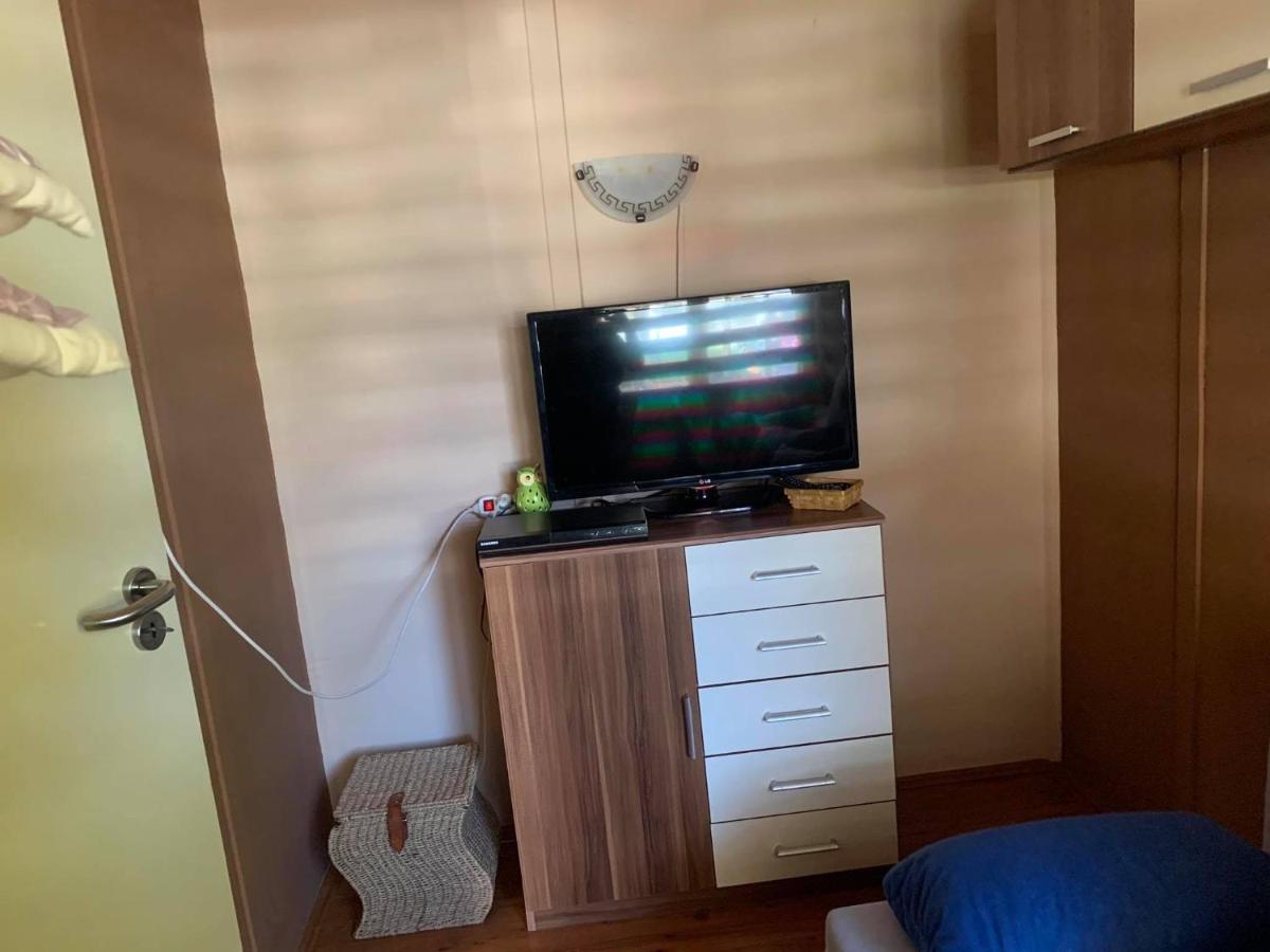 Gunarasi Villa Jacuzzival Dombóvár 外观 照片